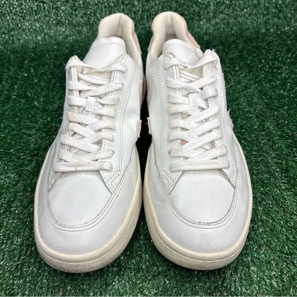 Veja V-12 Sneakers Women’s Size 10 White Pink Vegan Leather Lace Up Retro - Picture 2 of 12